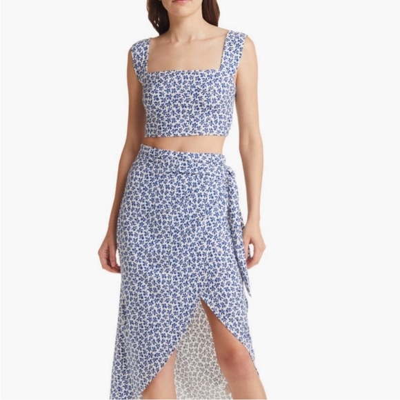 Reformation Two Piece Rika Set in Blue Bombay, Size Small - Picture 2 of 8